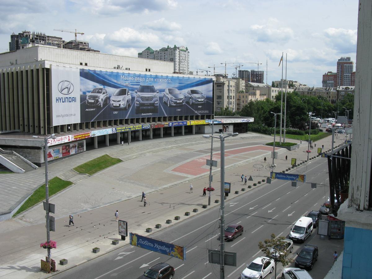 Квартира По Улице Большая Васильковская, 114 Kiev Esterno foto