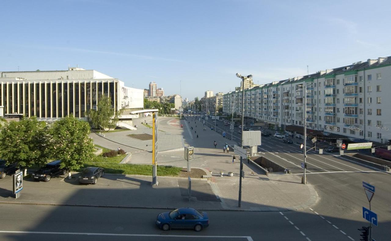 Квартира По Улице Большая Васильковская, 114 Kiev Esterno foto